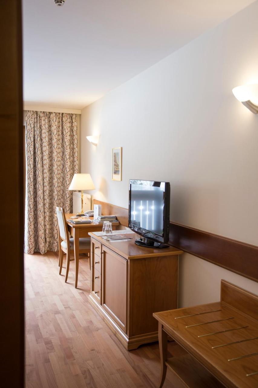 Parkhotel Tristachersee 4*