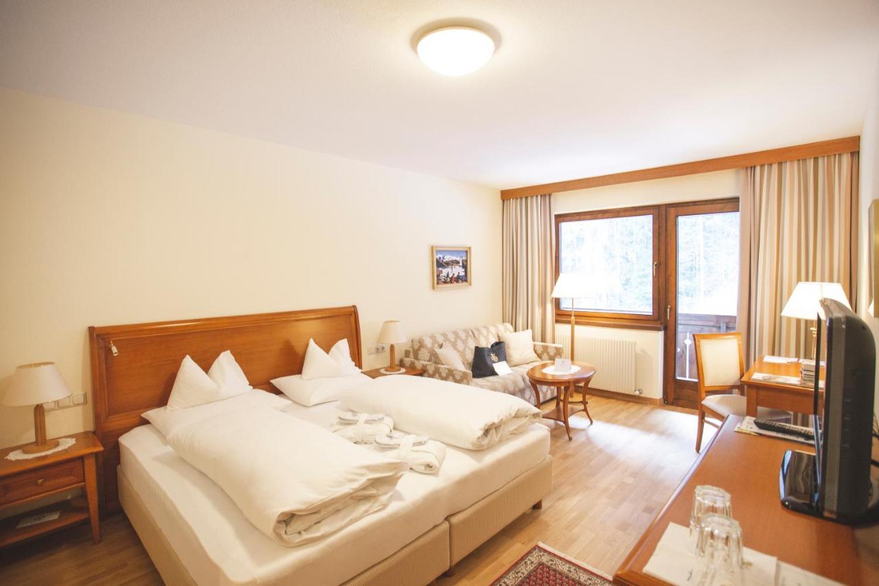 Hotel Parkhotel Tristachersee 4*